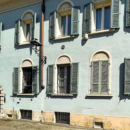 Luxury Lakeside Apartment Right On The Water Salo Bagian luar foto