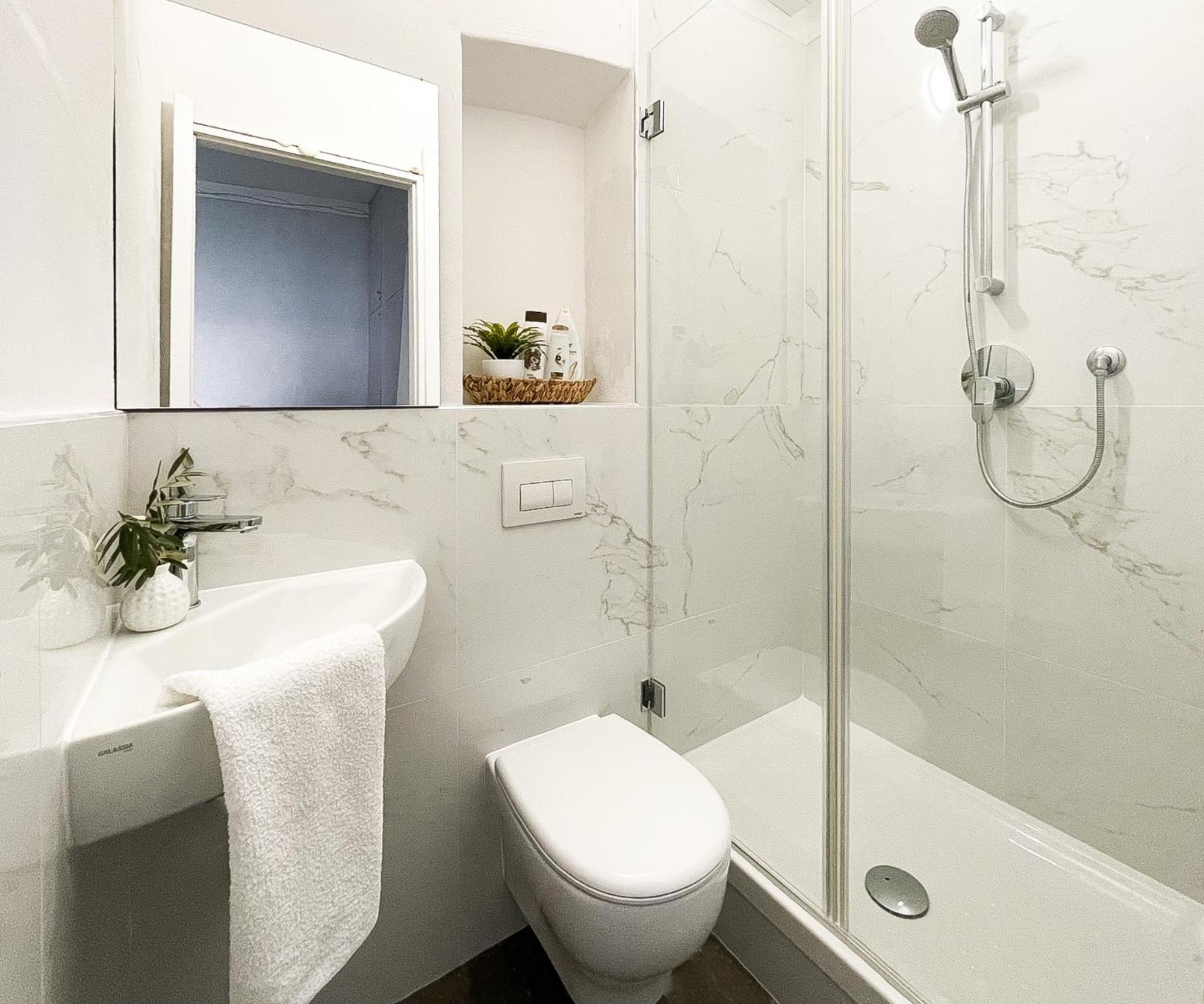 Luxury Lakeside Apartment Right On The Water Salo Bagian luar foto