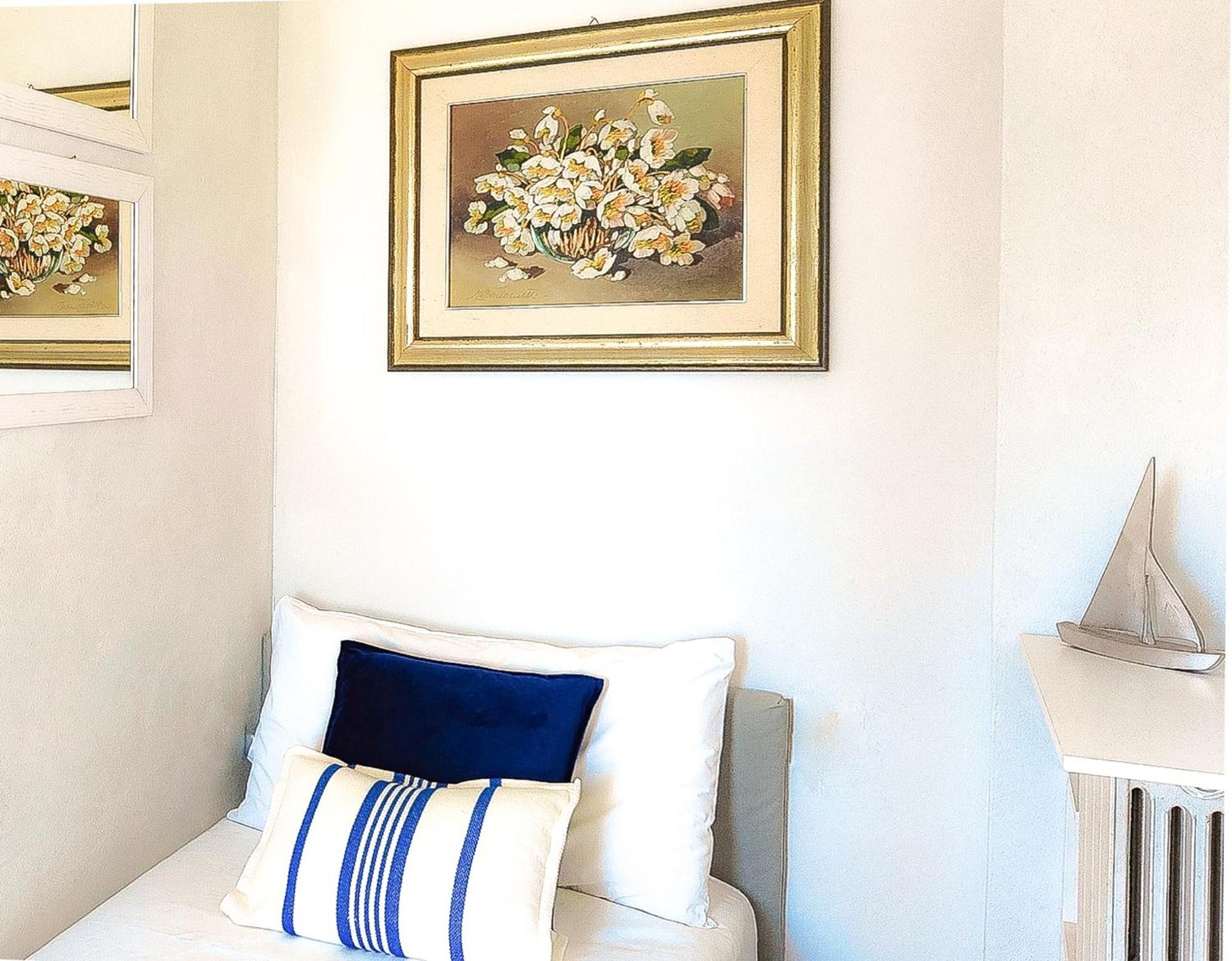 Luxury Lakeside Apartment Right On The Water Salo Bagian luar foto