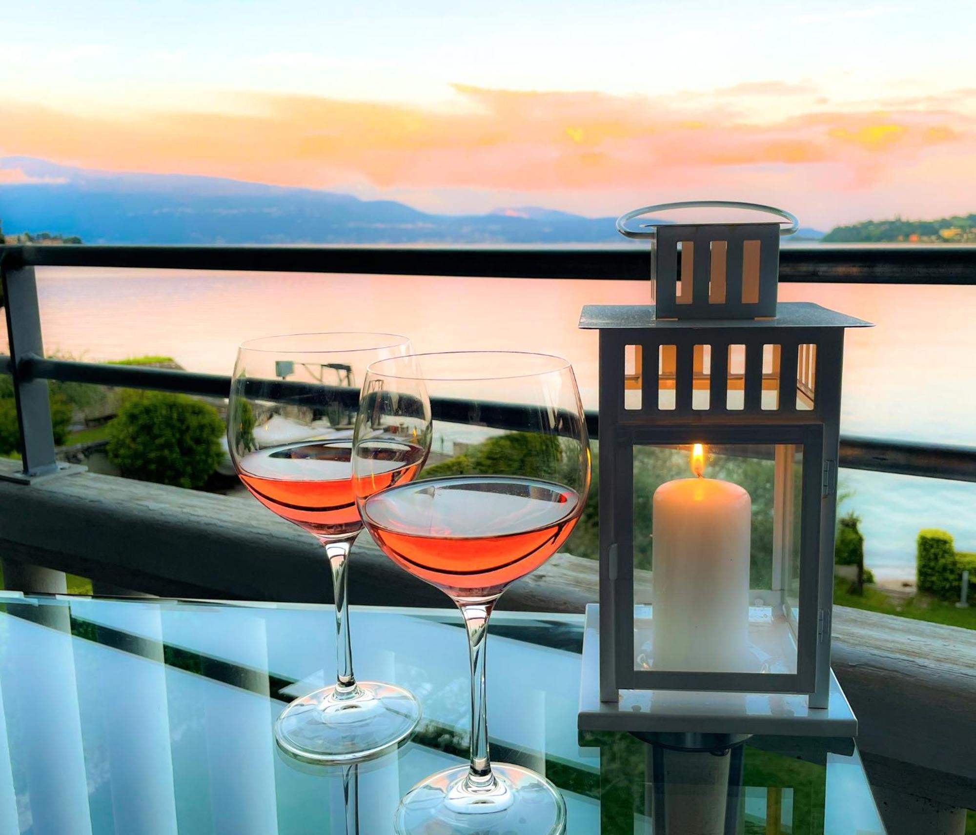 Luxury Lakeside Apartment Right On The Water Salo Bagian luar foto